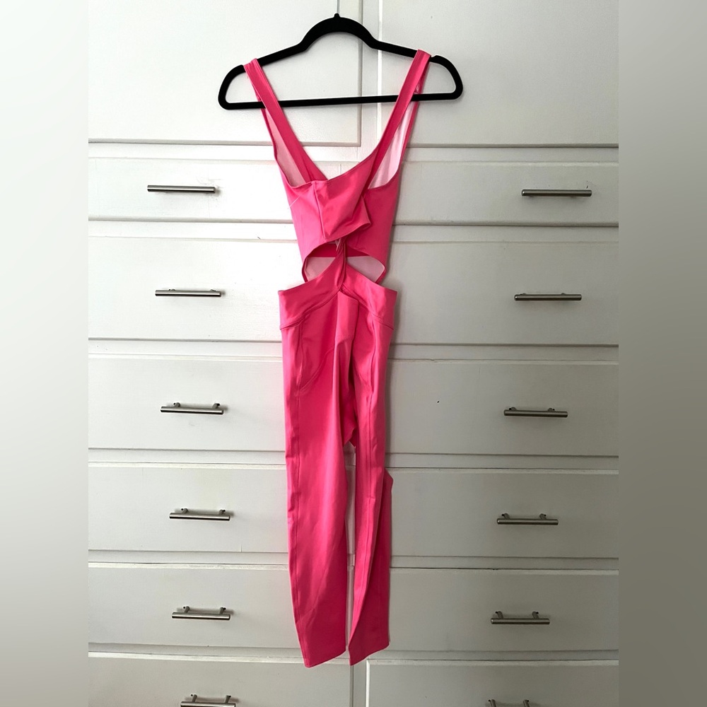 🆕 Free People Movement Back It Up onesie in pink size small - Picture 8 of 15